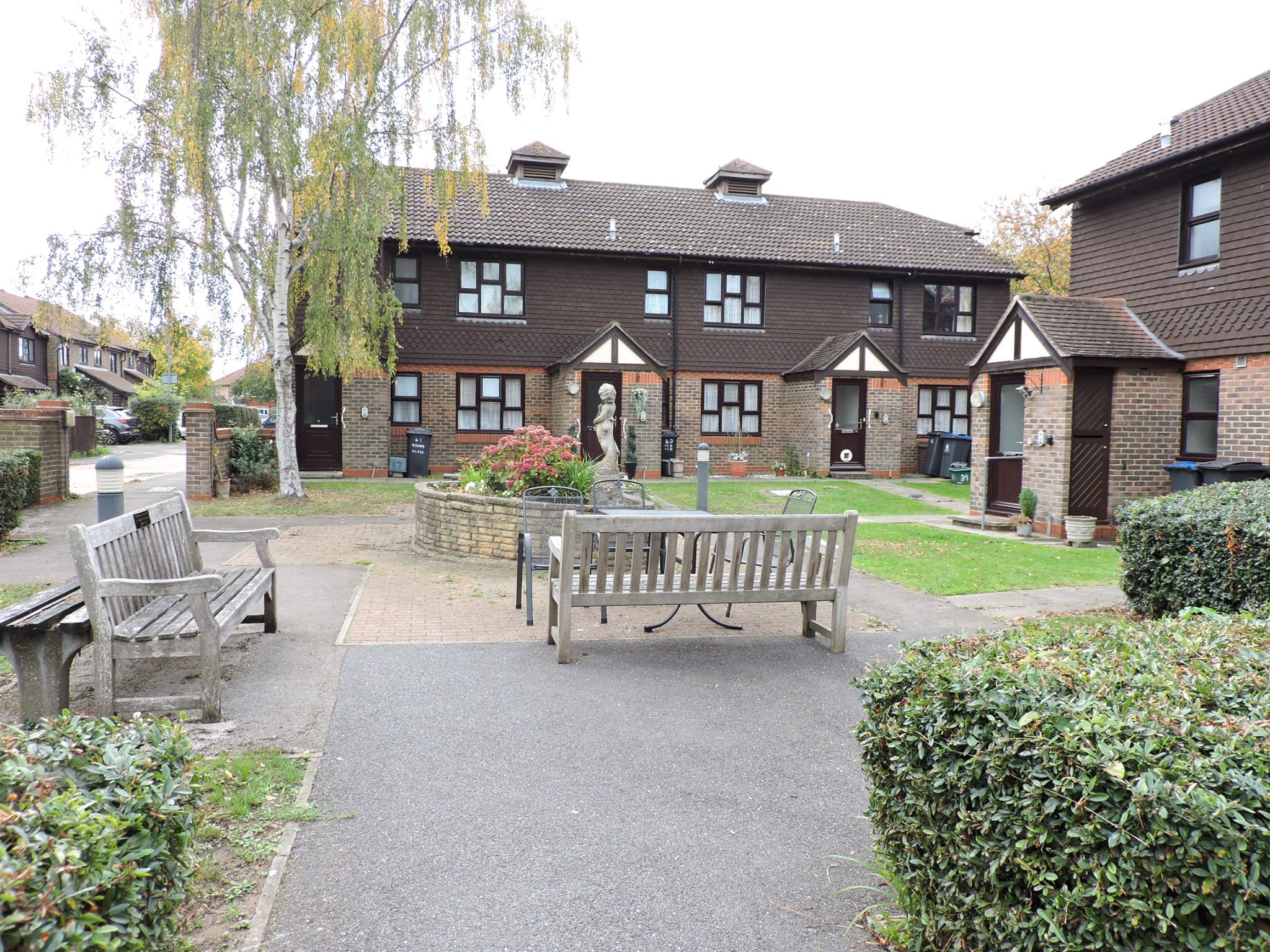 1 bedroom ground floor maisonette flat/apartment Sale Agreed in New Malden - Photograph 16