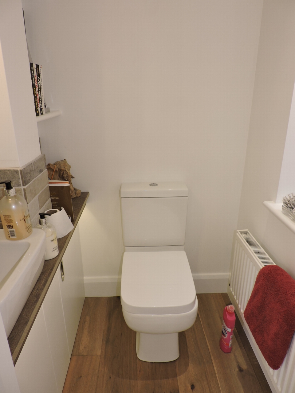 3 bedroom semi-detached house Sold in New Malden - Photograph 10