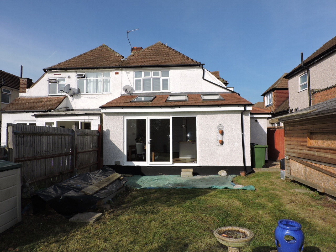 3 bedroom semi-detached house Sold in New Malden - Photograph 18