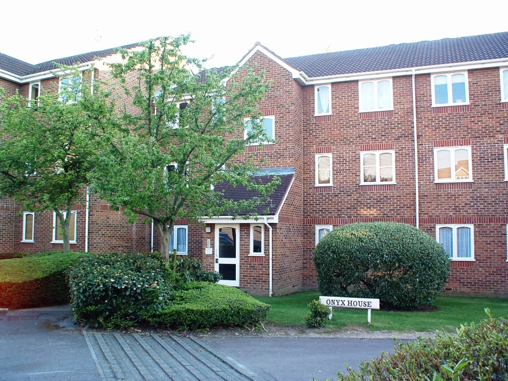 1 bedroom apartment flat/apartment Let in Worcester Park - Main Image