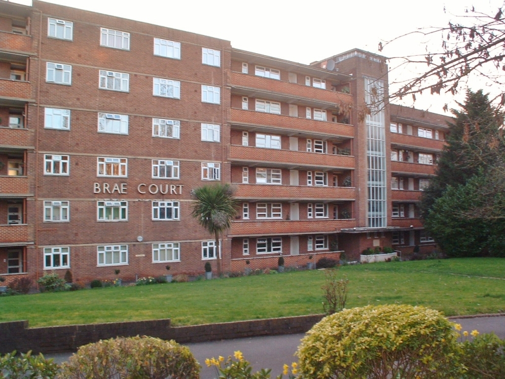 2 bedroom apartment flat/apartment Let in Kingston Upon Thames - Main Image